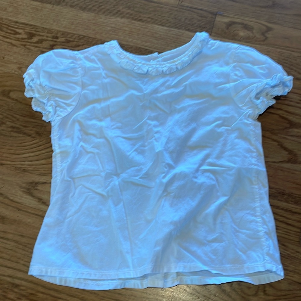 Girls size 7 Bella bliss short sleeve blouse. Buttons down back